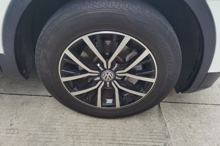 Volkswagen Tiguan L 2018 #9 Volkswagen Tiguan L 2018 car image #9