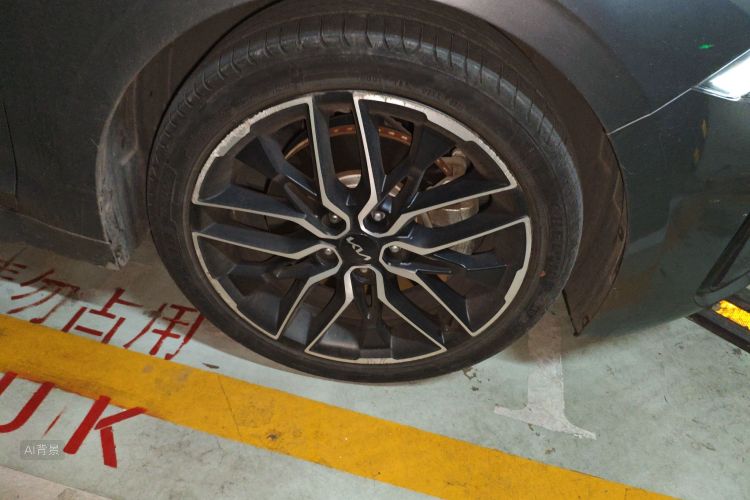 Kia K5 2021 car image #9