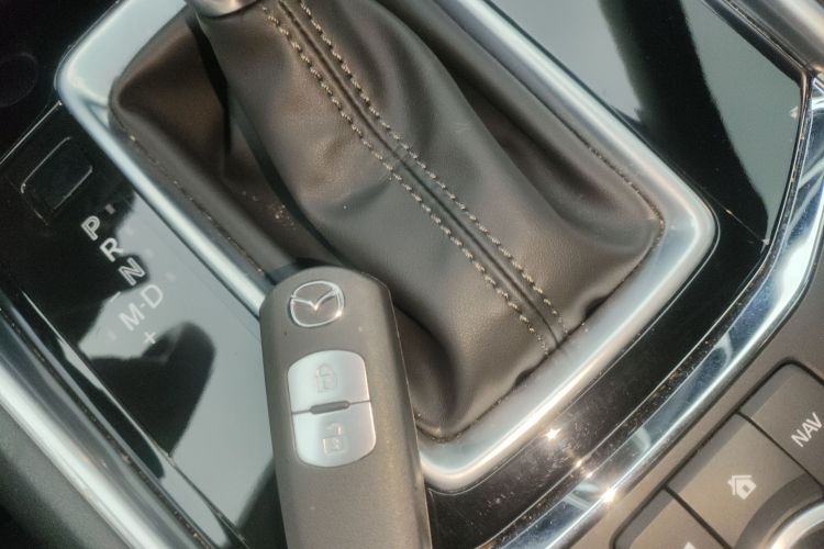 Mazda CX-5 2020 car image #9