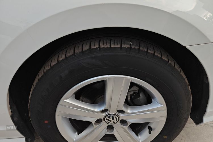 Volkswagen Lamando 2019 car image #9