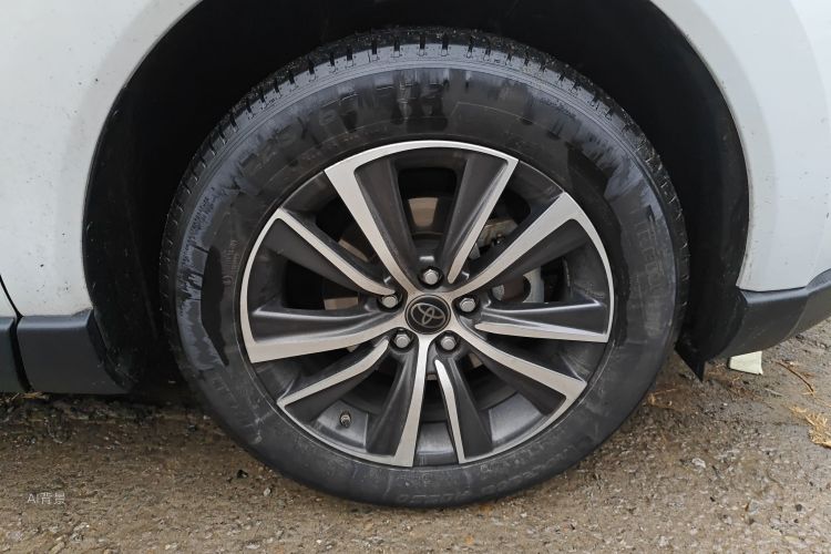 Toyota Harrier 2023 car image #9