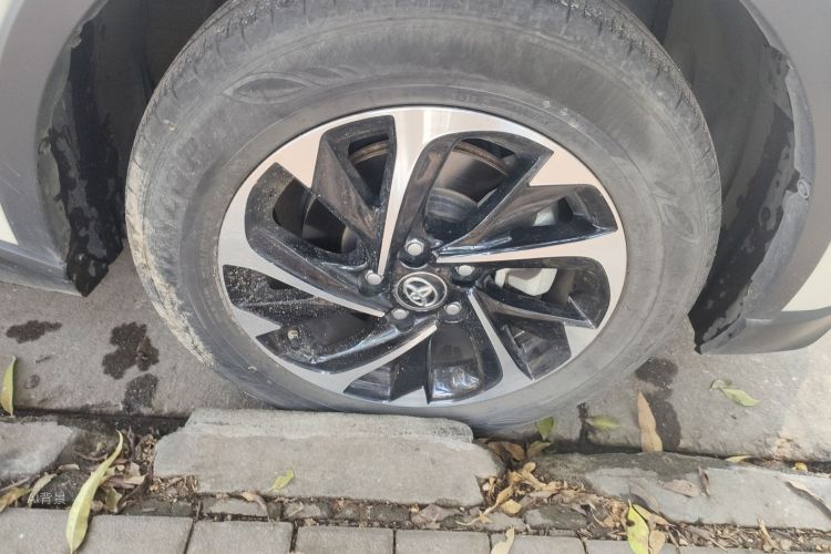 Toyota Izoa 2019 car image #9