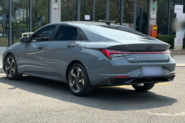 Hyundai Elantra 2020 immagine di auto #9