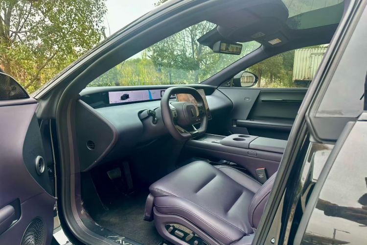 Avatr 06 2025 imagem de carro #9