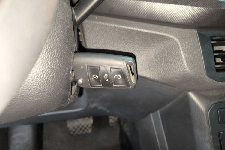 Toyota T-Cross 2023 car image #9