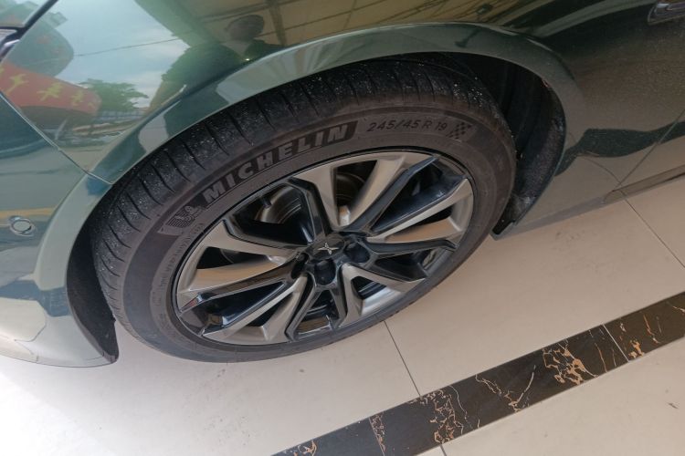 Xpeng P7 2021 صورة سيارة #9