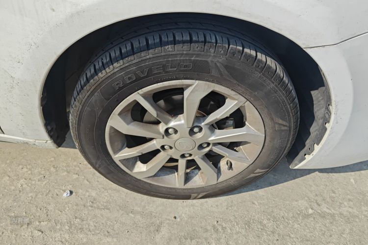 Soueast A5 Wing Dance 2018 car image #9