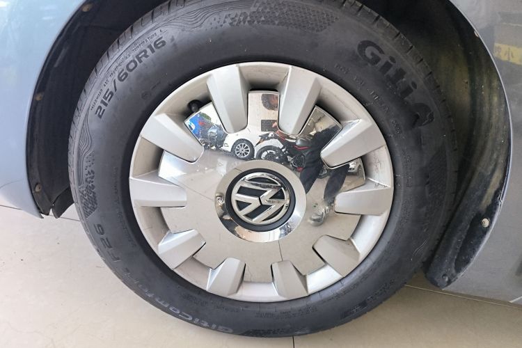 Volkswagen Beetle 2018 immagine di auto #9