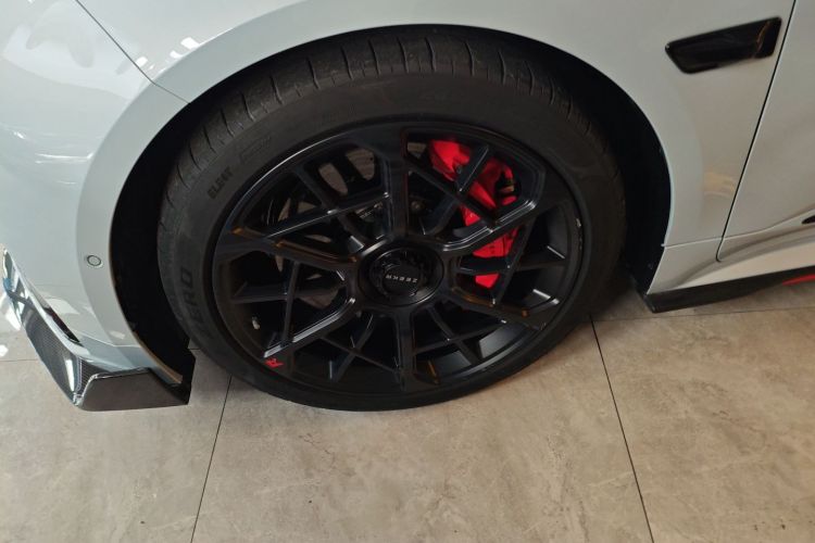 极氪 极氪001 FR 2024 汽车图片 #9