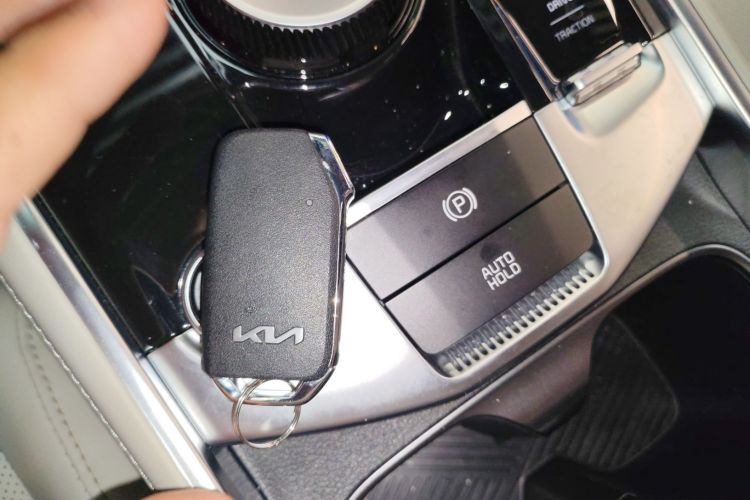 起亚 狮铂拓界 2024 汽车图片 #9