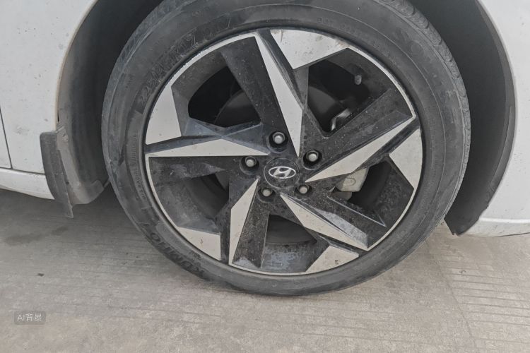 Hyundai Elantra 2021 immagine di auto #9