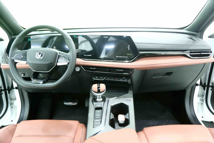 Changan X5 PLUS imagen de coche #9