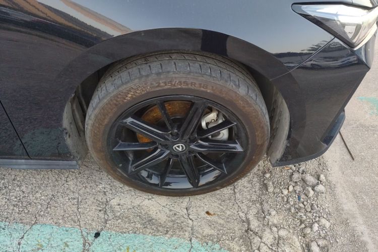 Changan UNI-V iDD 2023 imagem de carro #9