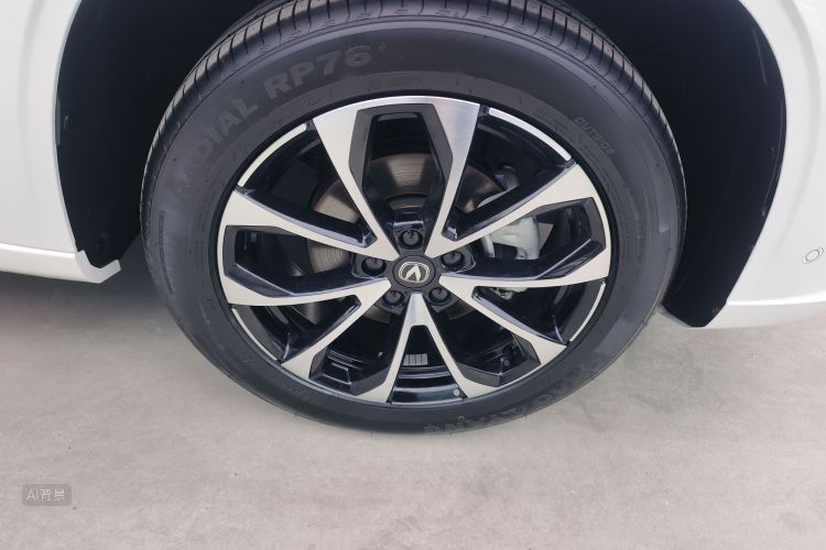 Changan UNI-Z PHEV 2025 car image #9