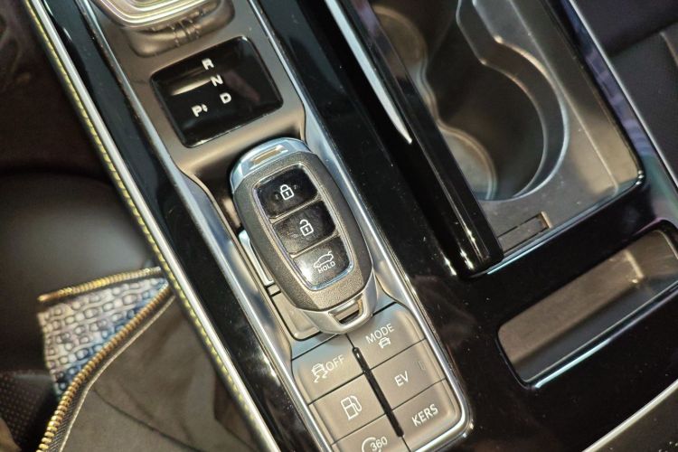 Roewe i6 MAX New Energy 2022 imagen de coche #9