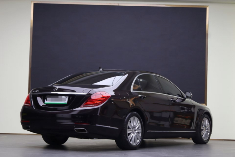 Mercedes-Benz S Class 2015 immagine di auto #9