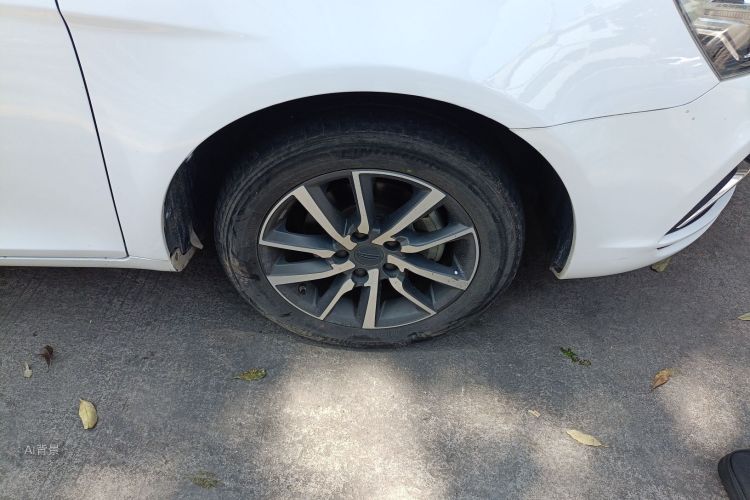 GEELY Emgrand 2020 car image #9