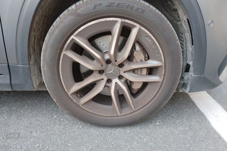 Mercedes-Benz GLA AMG 2022 car image #9