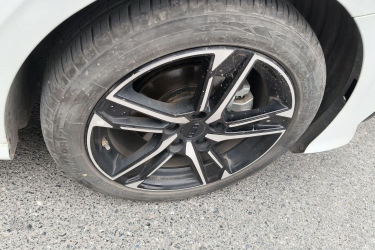 GEELY Binray 2024 #9 GEELY Binray 2024 car image #9