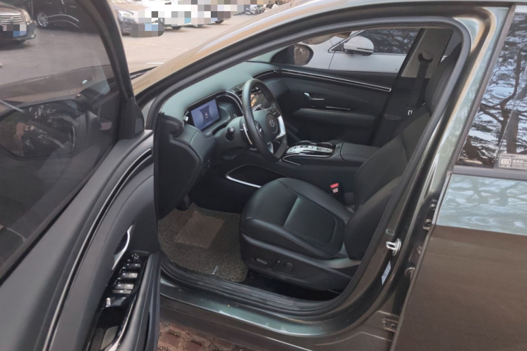 Hyundai Tucson 2023 immagine di auto #9