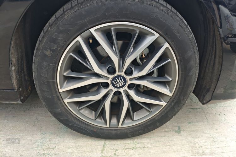 BYD Qin Plus 2023 car image #9