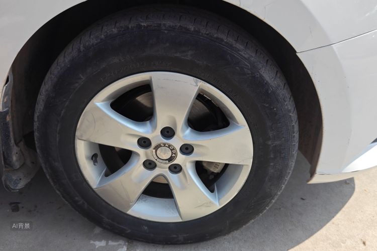 Skoda Fabia 2015 immagine di auto #9