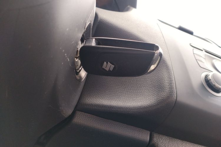 铃木 雨燕 2018 汽车图片 #9