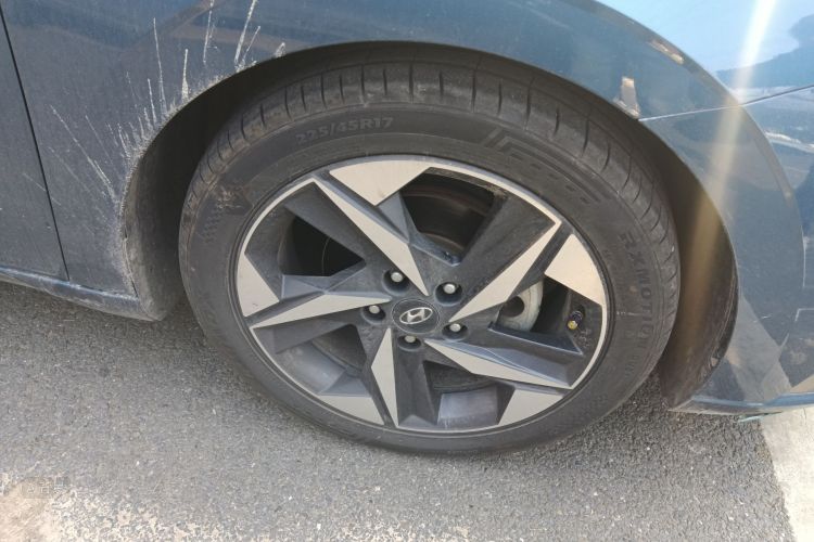 Hyundai Elantra 2022 car image #9