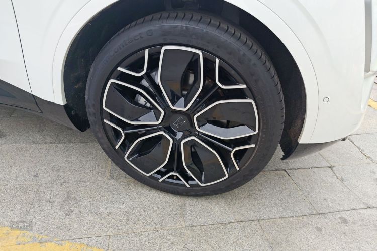 Avatr 11 2022 изображение автомобиля #9