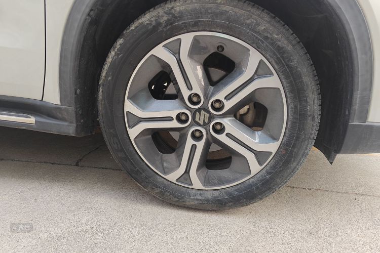 Suzuki Vitara 2016 image de voiture #9