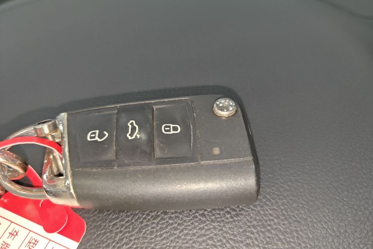 Volkswagen Tiguan L New Energy 2021 immagine di auto #9