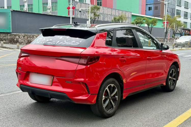 BYD e2 2019 imagem de carro #9