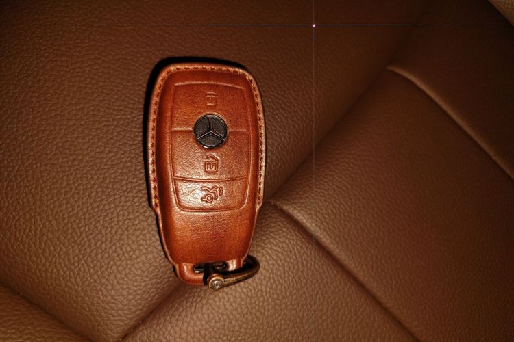 Mercedes-Benz GLB Class 2023 car image #9