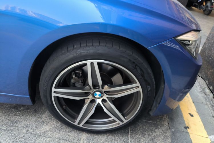BMW 3 Series 2017 car image #9