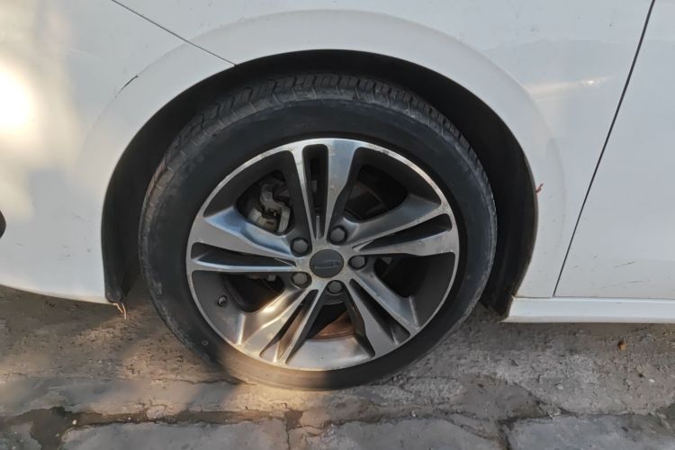 GEELY Binray 2020 car image #9