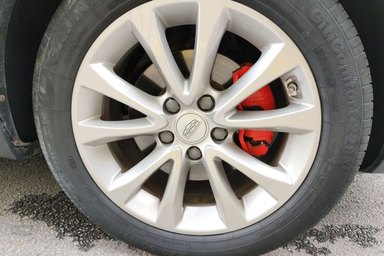GEELY Emgrand GS 2017 car image #9