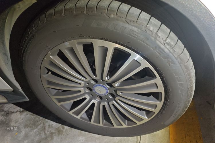 Mercedes-Benz GLC Class 2017 car image #9