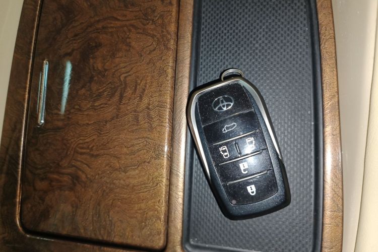 Toyota Alphard 2018 car image #9