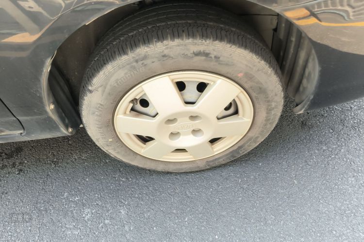 BYD F3 2020 car image #9