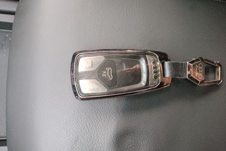 Audi Q5L 2019 صورة سيارة #9