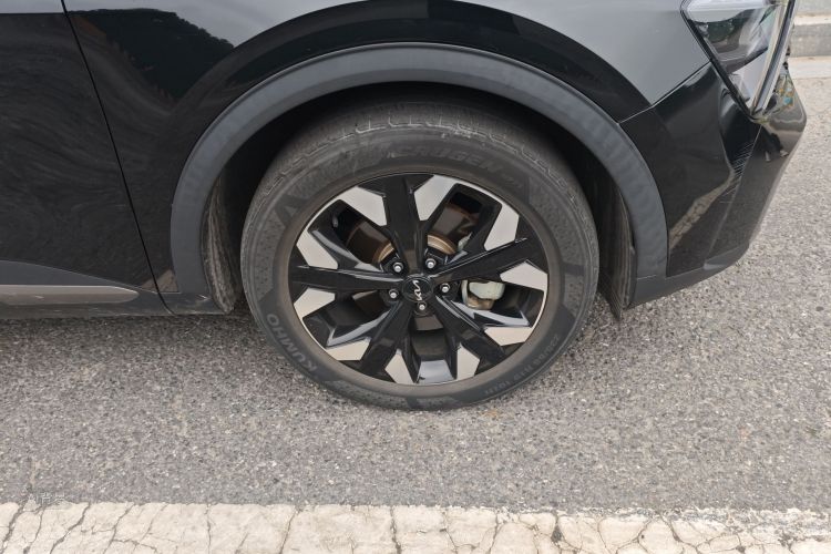 起亚 狮铂拓界 2023 汽车图片 #9