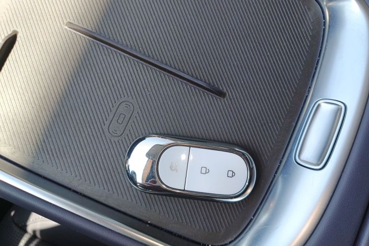 零跑汽车 零跑B10 2025 汽车图片 #9