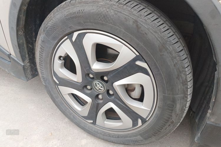 Toyota C-HR EV 2021 car image #9