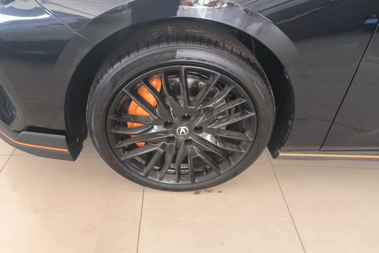 Changan UNI-V 2025 изображение автомобиля #9