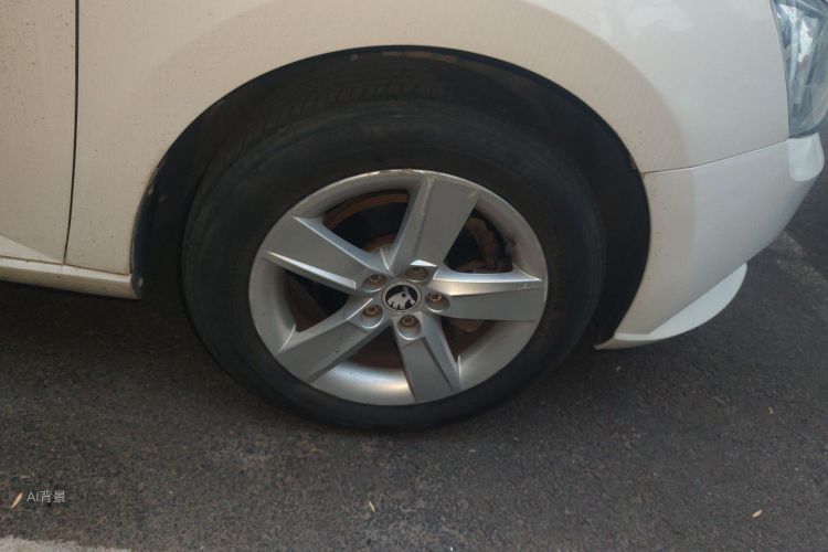 Skoda Fabia 2017 immagine di auto #9