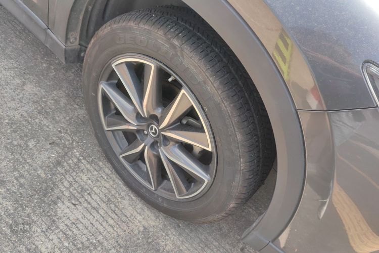 Mazda CX-5 2019 car image #9
