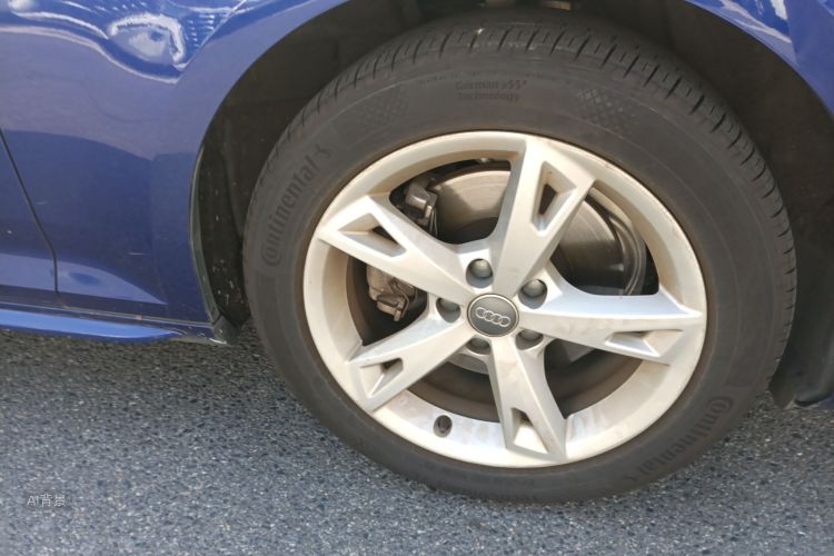 奥迪 奥迪A4L 2018 汽车图片 #9