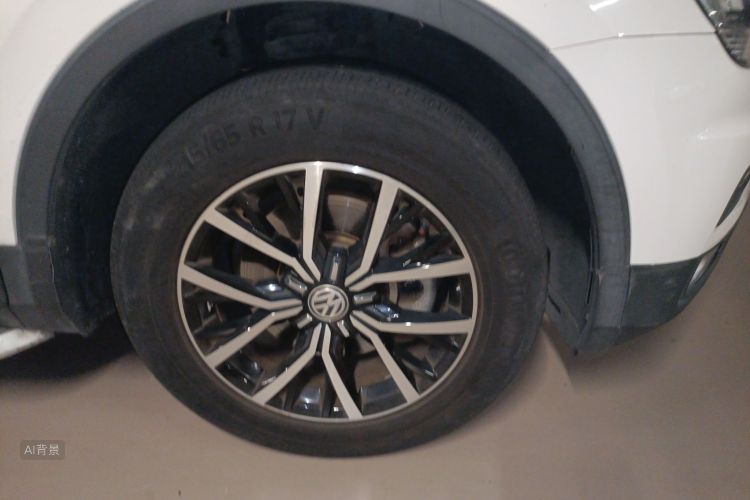Volkswagen Tiguan L 2018 #9 Volkswagen Tiguan L 2018 car image #9