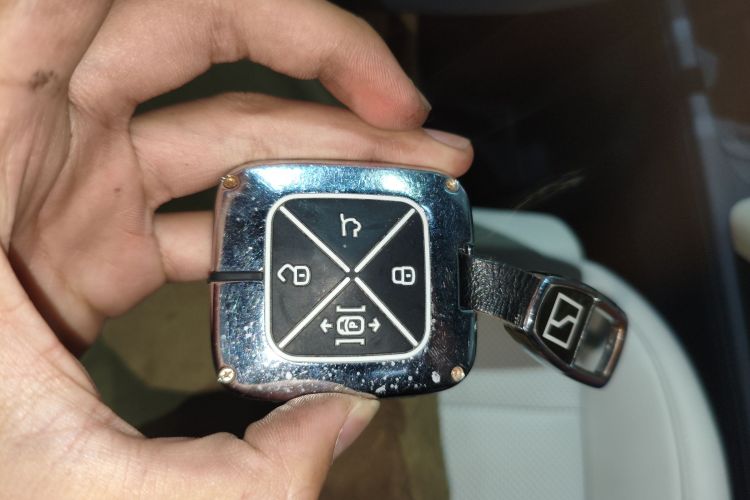 极氪 极氪007 2024 汽车图片 #9