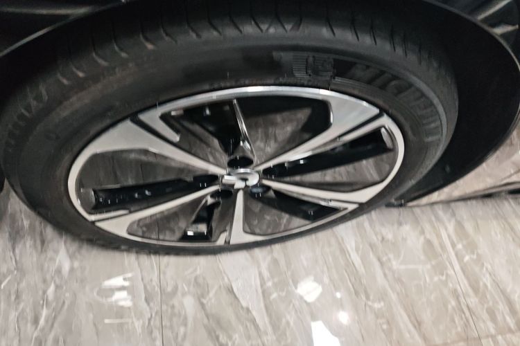 蔚来 蔚来ET5T 2025 汽车图片 #9